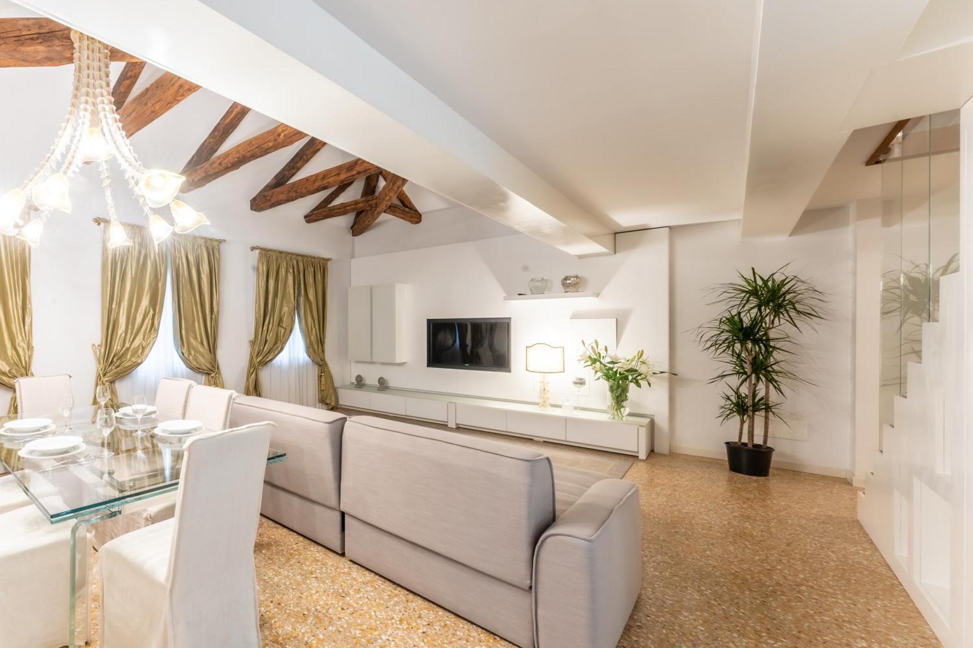 San Teodoro Palace - Luxury Apartments Velence Kültér fotó