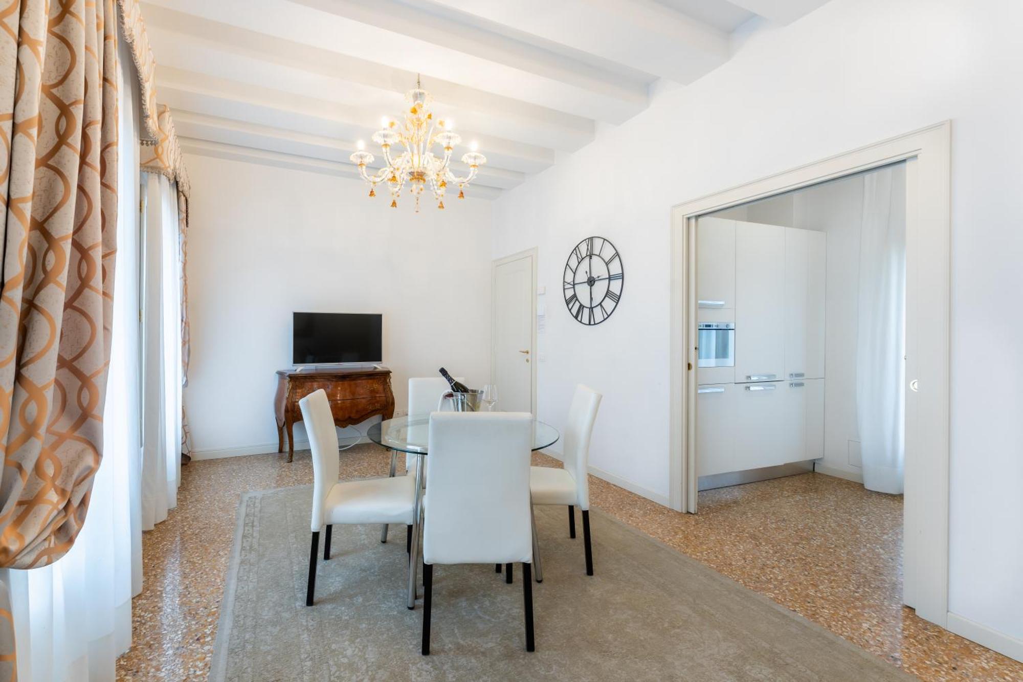 San Teodoro Palace - Luxury Apartments Velence Kültér fotó